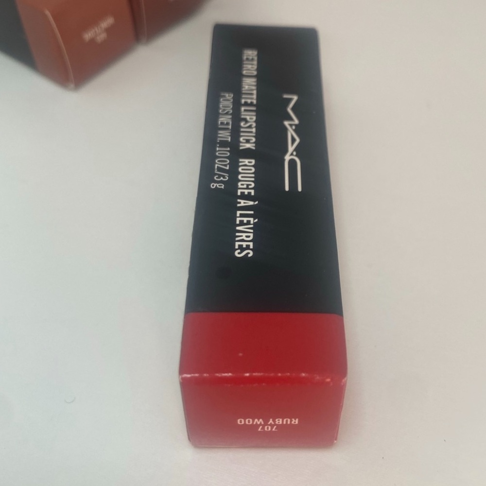 MAC RUBY WOO RETRO MATTE LIPSTICK
